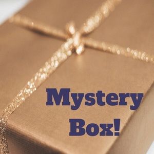 Women’s size Medium 5 Piece Mystery Box
